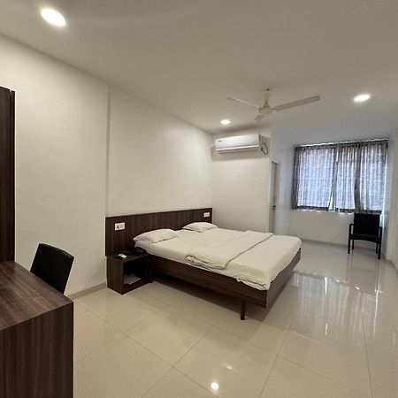 Hotel New Samrat 아우랑가바드 외부 사진