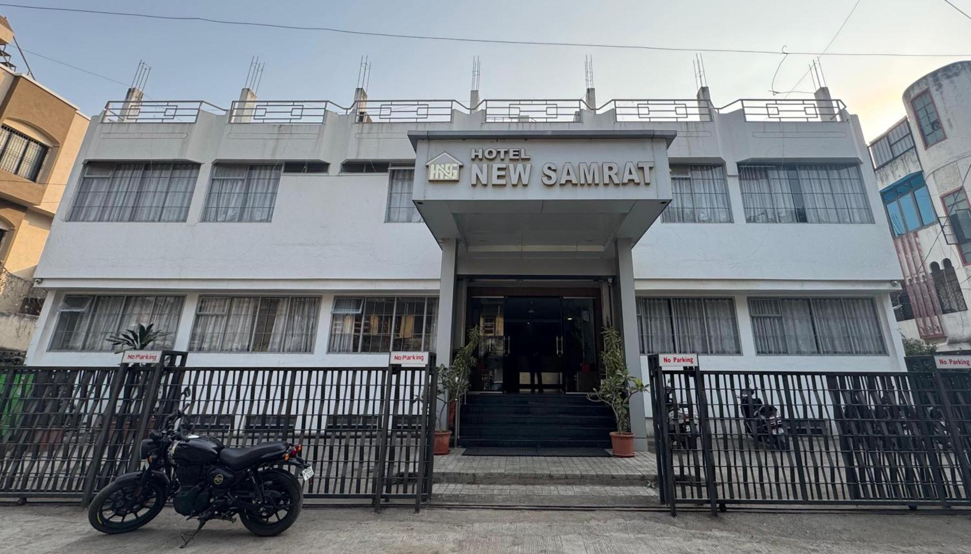Hotel New Samrat 아우랑가바드 외부 사진