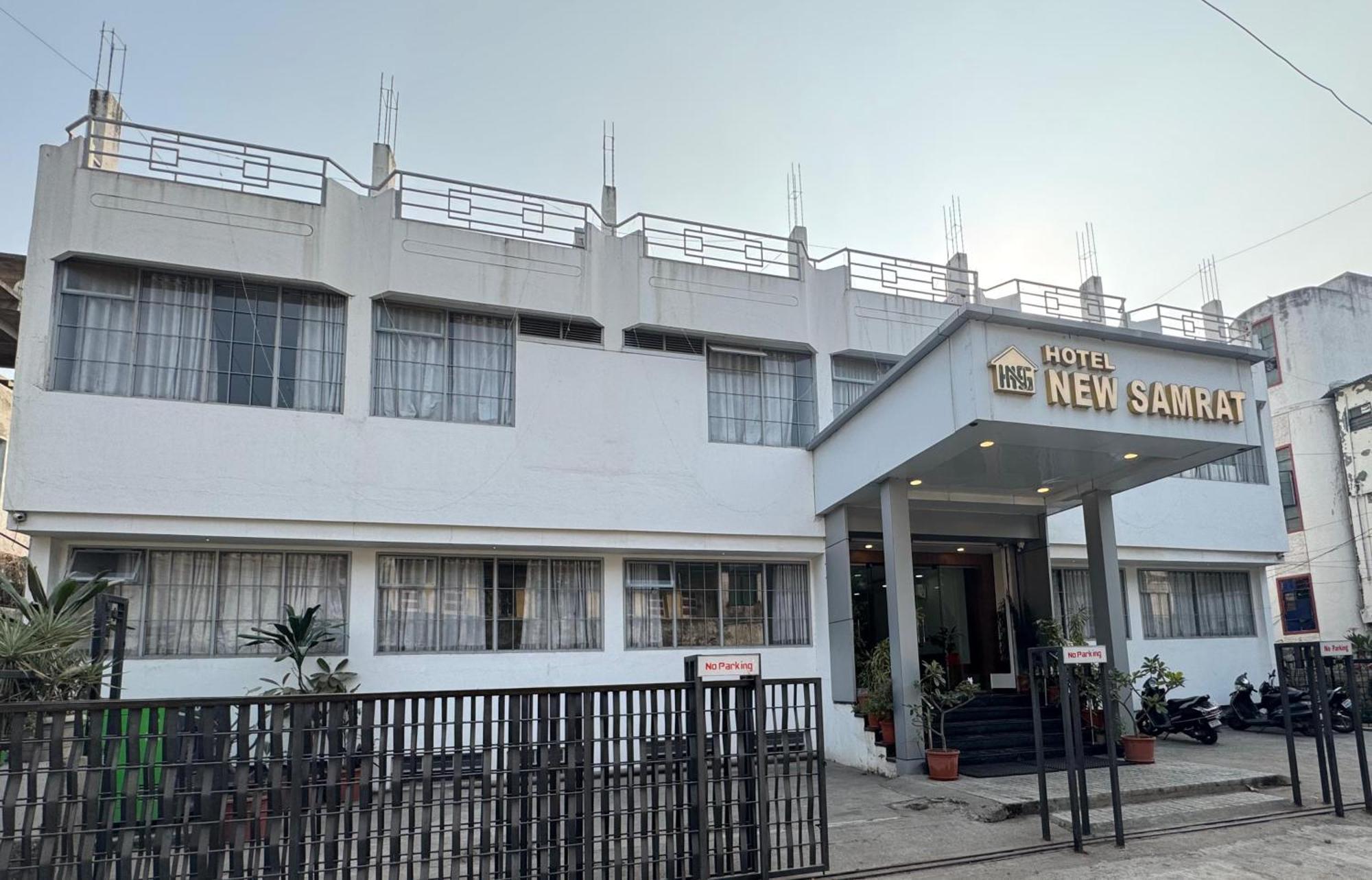 Hotel New Samrat 아우랑가바드 외부 사진