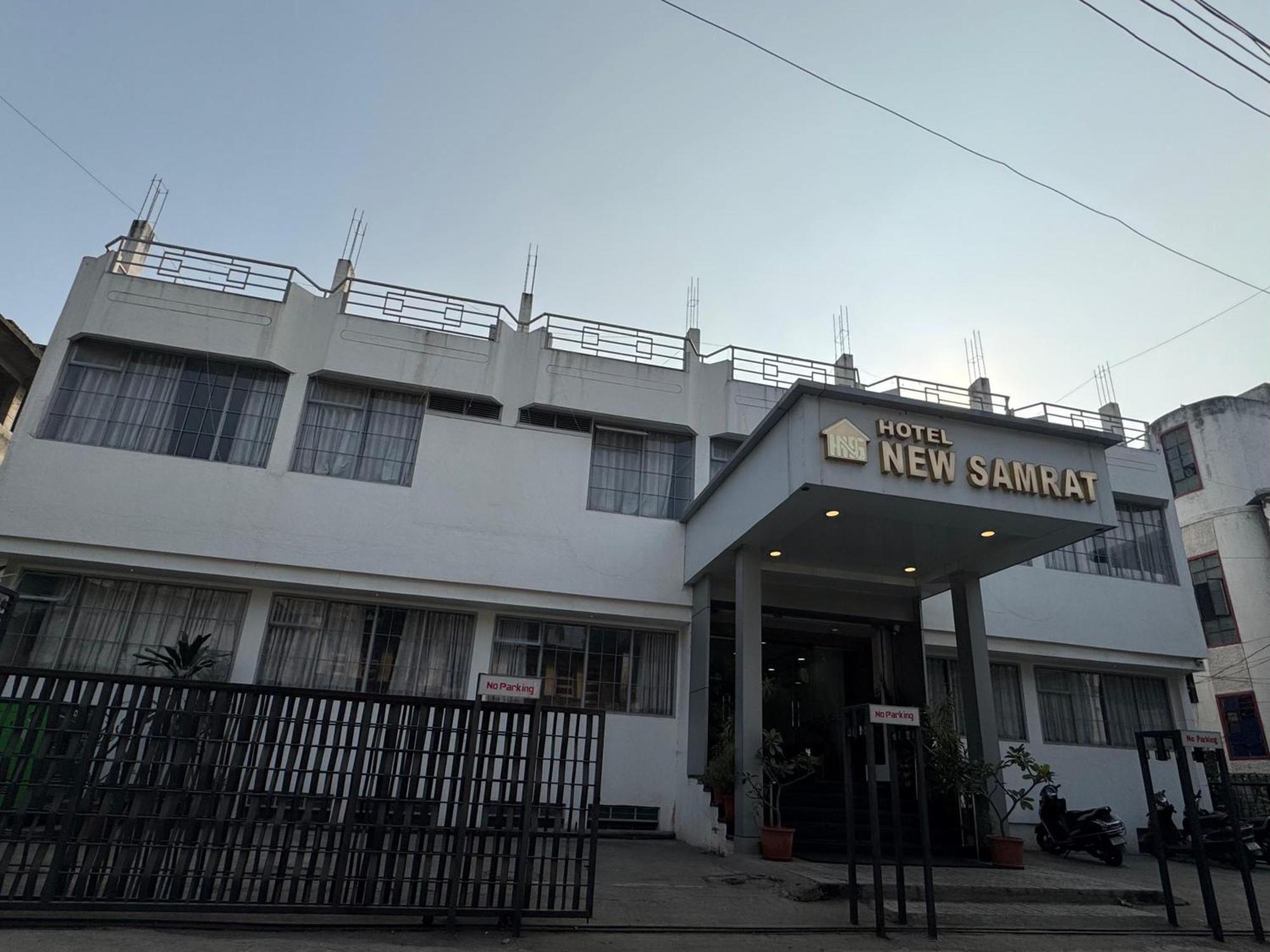 Hotel New Samrat 아우랑가바드 외부 사진